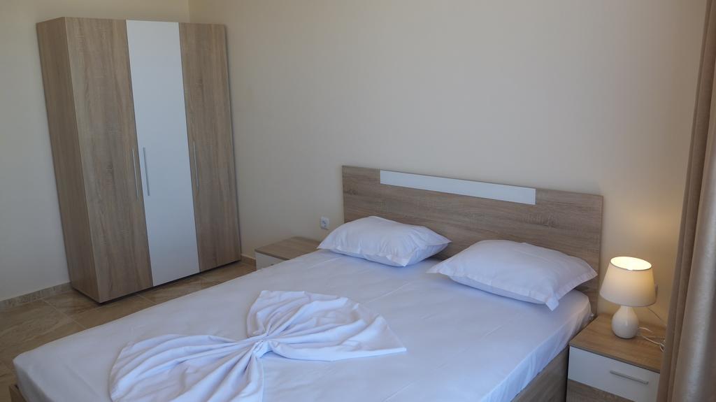 Golden Sea View Apartments Pomorie Extérieur photo