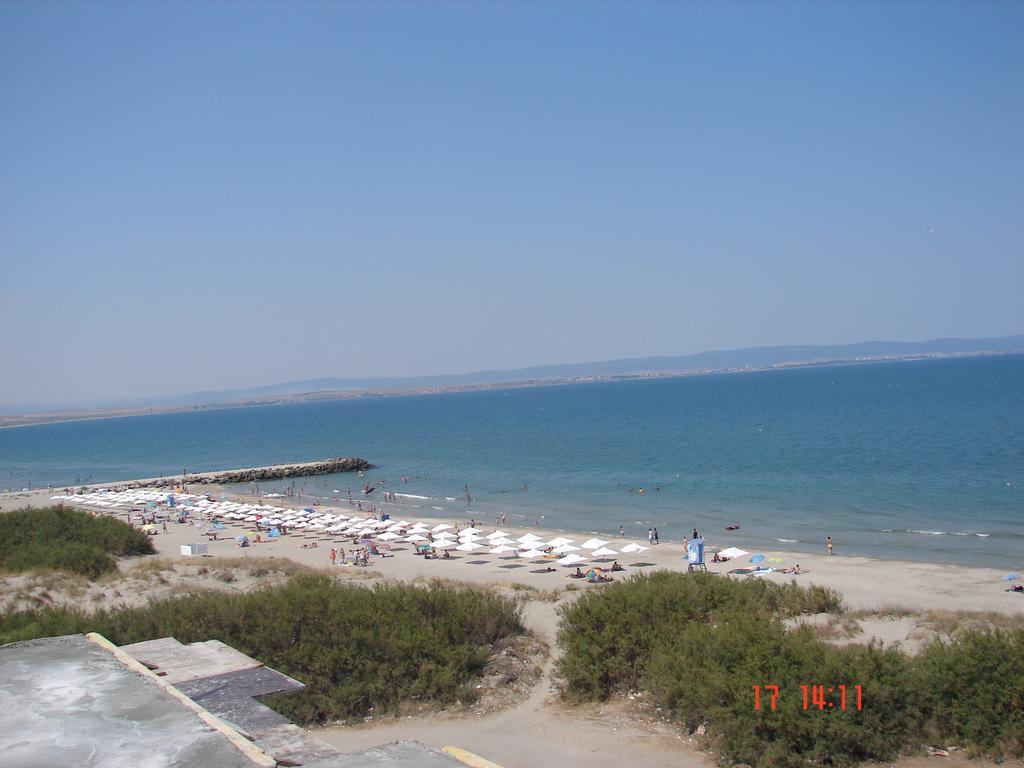 Golden Sea View Apartments Pomorie Extérieur photo