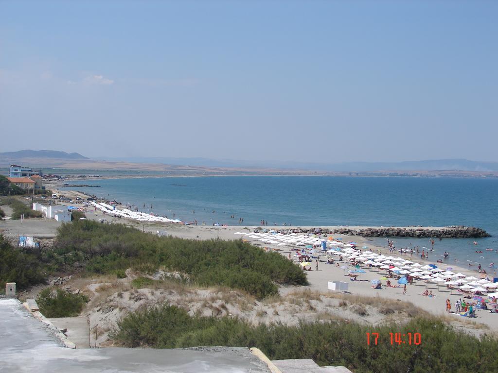 Golden Sea View Apartments Pomorie Extérieur photo