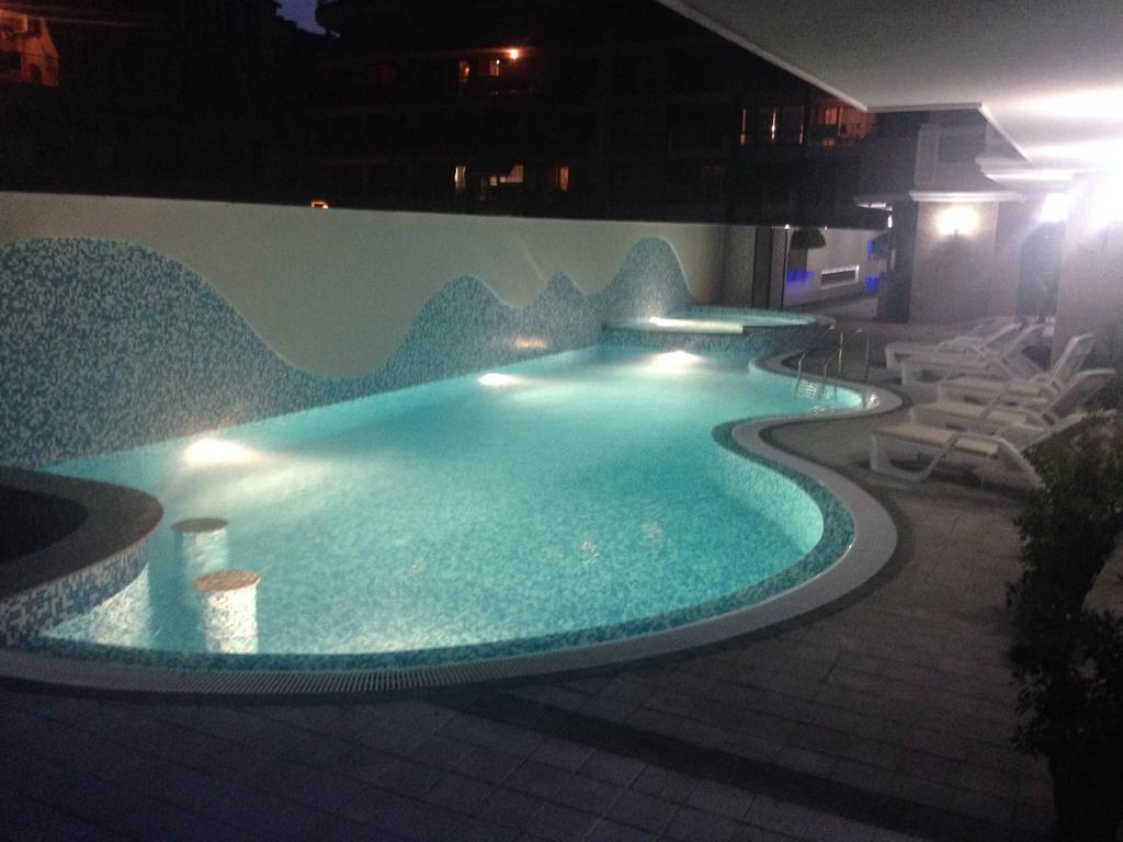 Golden Sea View Apartments Pomorie Extérieur photo