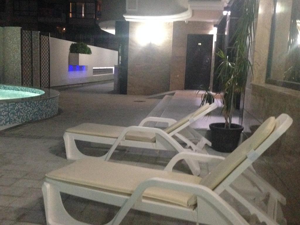 Golden Sea View Apartments Pomorie Extérieur photo